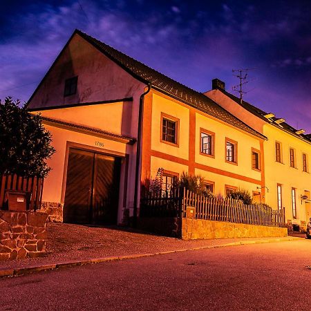 Penzion 1670 Nove Hrady  Bagian luar foto