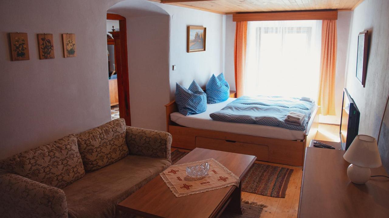 Penzion 1670 Nove Hrady  Bagian luar foto